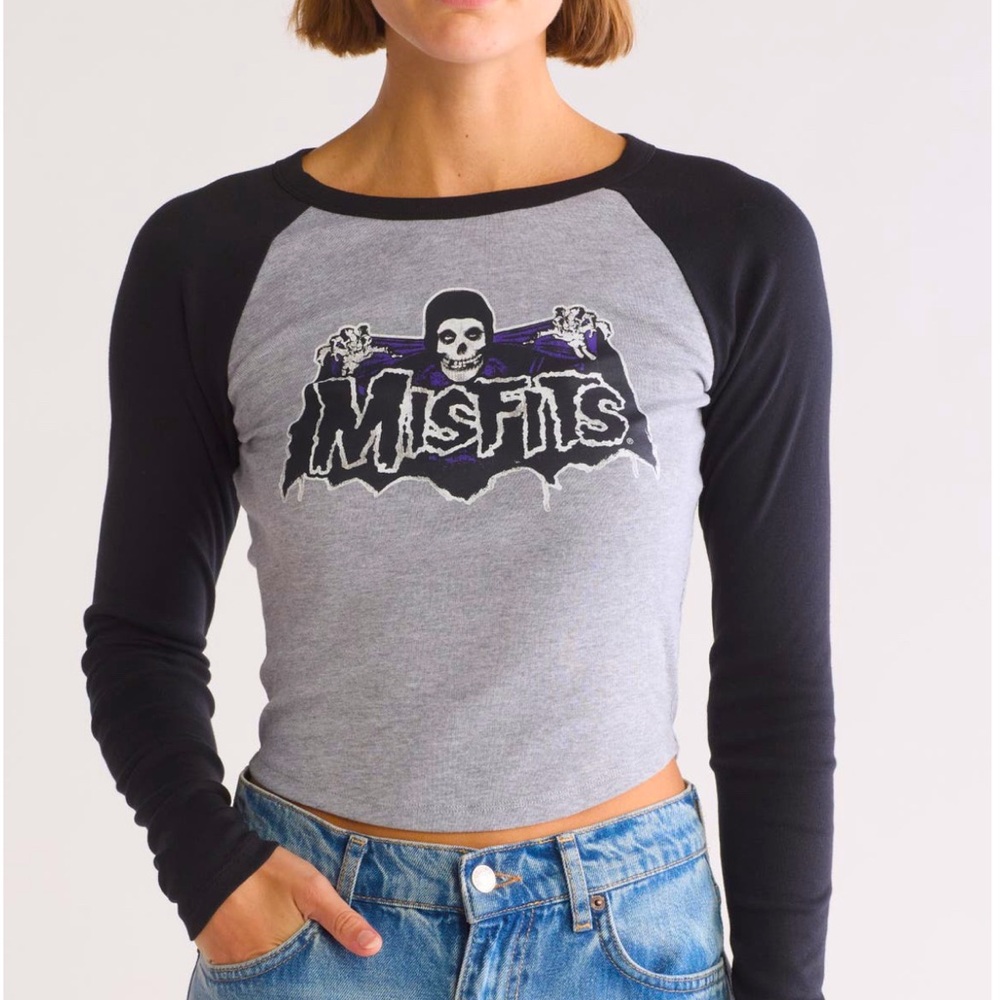 NWT Nordstroms Vinyl Icons size small Misfits raglan crop top